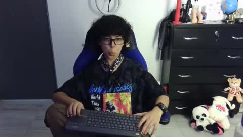 VALERIA online show from 04-19-26, 08:11