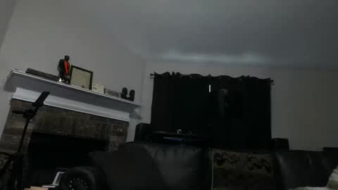 Snapshot of thomasgwhitecft chatting on 05-08-26, 01:16 FatherTime online show from 05-08-26, 01:16
