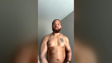 Snapshot of thomasgwhitecft chatting on 05-11-26, 03:51 FatherTime online show from 05-11-26, 03:51