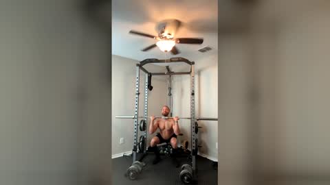 Snapshot of thomasgwhitecft chatting on 05-22-26, 01:06 FatherTime online show from 05-22-26, 01:06