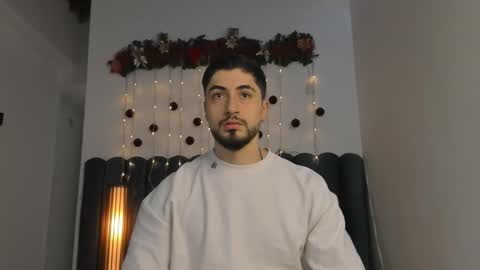 Snapshot of thomasmarzo1 chatting on 12-05-25, 05:31 sweetfit boy online show from 12-05-25, 05:31