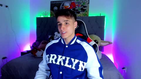 Thom Klein online show from 02-04-25, 06:38