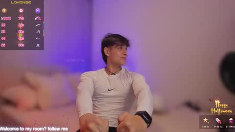 Thom Klein online show from 10-22-25, 07:35