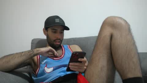 Snapshot of throwawayyourgun chatting on 12-10-24, 07:54 Luka online show from 12-10-24, 07:54