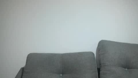 Snapshot of throwawayyourgun chatting on 01-22-25, 06:20 Luka online show from 01-22-25, 06:20