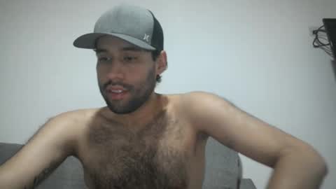 Snapshot of throwawayyourgun chatting on 01-31-25, 03:11 Luka online show from 01-31-25, 03:11