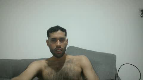 Snapshot of throwawayyourgun chatting on 02-12-25, 02:21 Luka online show from 02-12-25, 02:21