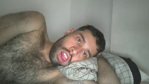 Snapshot of throwawayyourgun chatting on 02-16-25, 04:21 Luka online show from 02-16-25, 04:21