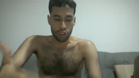 Snapshot of throwawayyourgun chatting on 02-26-25, 07:05 Luka online show from 02-26-25, 07:05