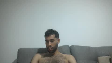 Snapshot of throwawayyourgun chatting on 03-01-25, 08:42 Luka online show from 03-01-25, 08:42