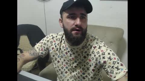 HugeJuicy online show from 12-19-24, 02:56