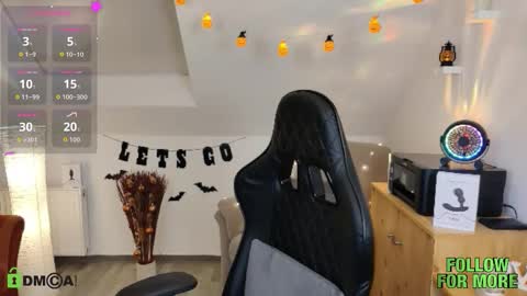 Snapshot of thunderbird02 chatting on 10-26-25, 06:03 Follow me Sgame por favor online show from 10-26-25, 06:03