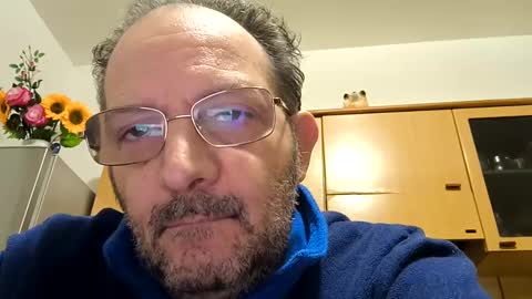 Snapshot of thunderflash73 chatting on 01-06-25, 06:36 Little Wolf online show from 01-06-25, 06:36