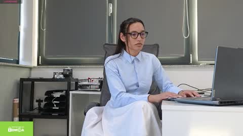 tia_j online show from 04-08-26, 03:34