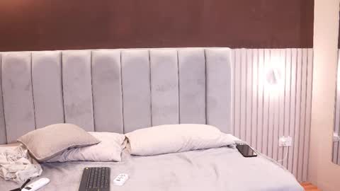 Tian Brooks online show from 03-10-26, 03:33