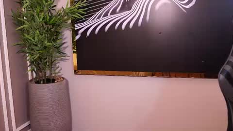 Tian Brooks online show from 06-23-26, 05:49