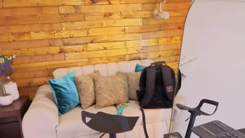   online show from 05-20-26, 03:24
