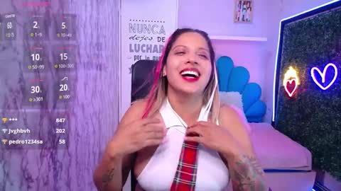 tiana_breeze online show from 10-20-25, 09:32