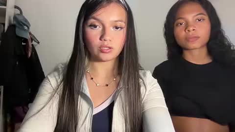 Tiana Le online show from 06-12-26, 12:09