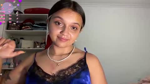 Snapshot of tianale chatting on 07-11-26, 11:24 Tiana Le online show from 07-11-26, 11:24