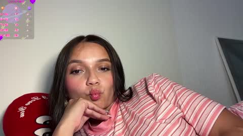 Snapshot of tianale chatting on 07-18-26, 12:59 Tiana Le online show from 07-18-26, 12:59