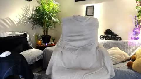 Snapshot of tiancam chatting on 06-25-26, 02:11 TIAN online show from 06-25-26, 02:11