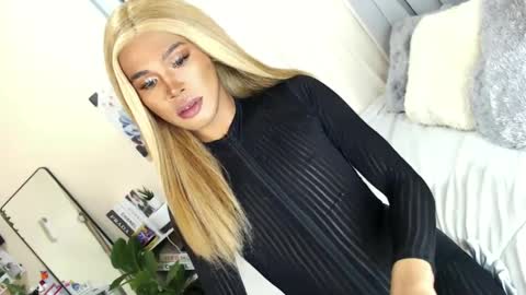 Sam online show from 03-05-25, 03:29