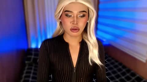 Sam online show from 10-23-25, 04:06