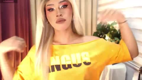 Sam online show from 03-06-26, 05:53