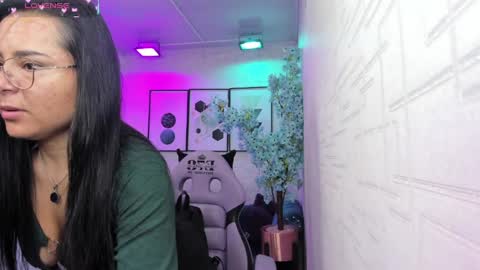 Tiara  online show from 04-08-26, 03:17