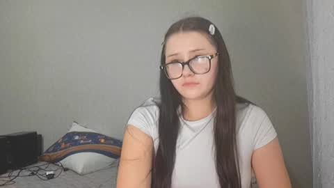 Snapshot of tiastinner chatting on 06-10-26, 07:29 Margo online show from 06-10-26, 07:29