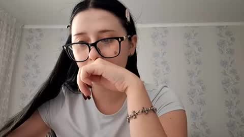 Snapshot of tiastinner chatting on 07-08-26, 05:34 Margo online show from 07-08-26, 05:34