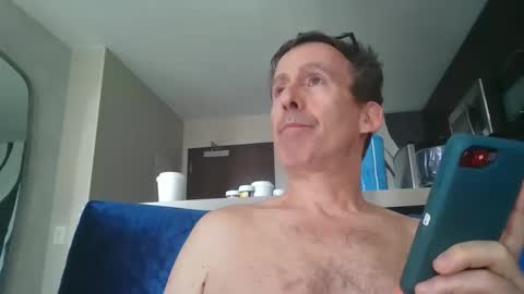 JustMe online show from 01-11-25, 05:51