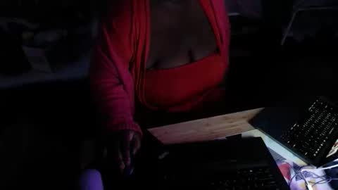 Tierra Henri online show from 11-24-25, 11:54