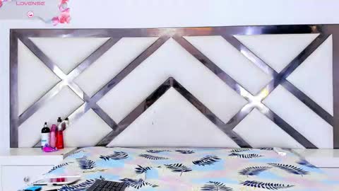 Tifani brown online show from 02-27-26, 12:38