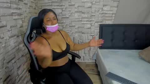 Snapshot of tifanny_fiire chatting on 09-24-25, 11:35 leidy online show from 09-24-25, 11:35