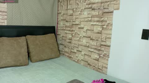 leidy online show from 02-10-26, 02:15