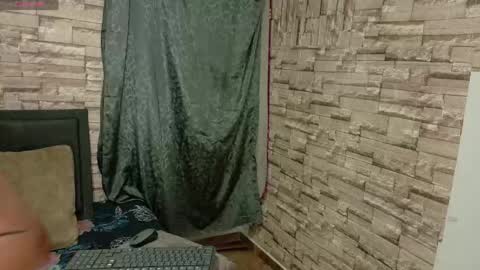 leidy online show from 04-12-26, 11:37