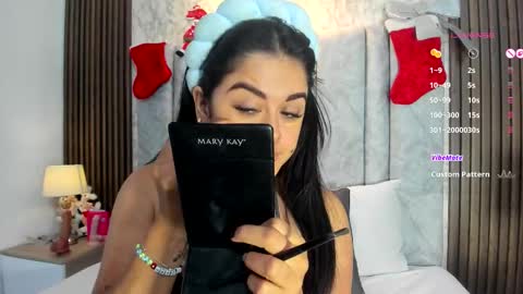 Snapshot of tifany__ross chatting on 11-29-25, 08:34 Tiff3 online show from 11-29-25, 08:34