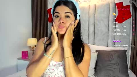 Snapshot of tifany__ross chatting on 11-30-25, 06:56 Tiff3 online show from 11-30-25, 06:56