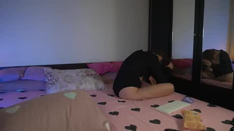 Snapshot of tiff001 chatting on 10-22-25, 08:19 Tiffany online show from 10-22-25, 08:19