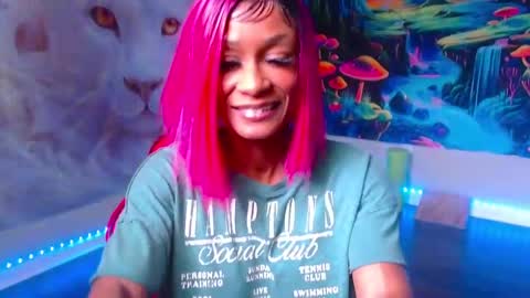 Snapshot of tiffanilove chatting on 09-16-25, 01:56 Tiffani Love online show from 09-16-25, 01:56