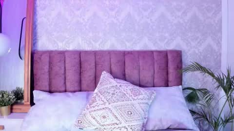 Snapshot of tiffany_beckerr chatting on 10-01-25, 12:00 Tiffany Becker online show from 10-01-25, 12:00