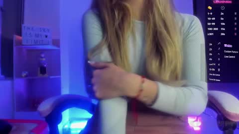 Tiffany Bela online show from 01-25-25, 01:43