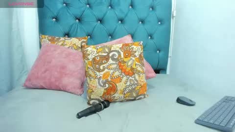 tiffany  online show from 05-22-26, 01:24
