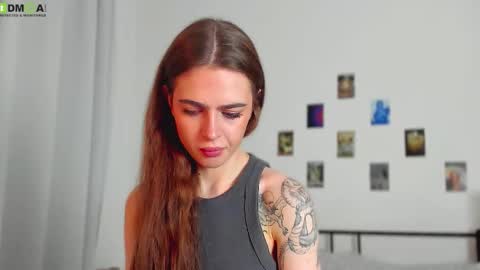 tiffany online show from 11-21-25, 09:46