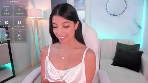 Snapshot of tiffany_low chatting on 11-26-25, 01:23 tiffany_low online show from 11-26-25, 01:23