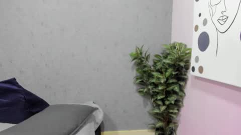 tiffany_mendez online show from 02-05-26, 12:10