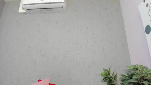 tiffany_mendez online show from 03-25-26, 12:00