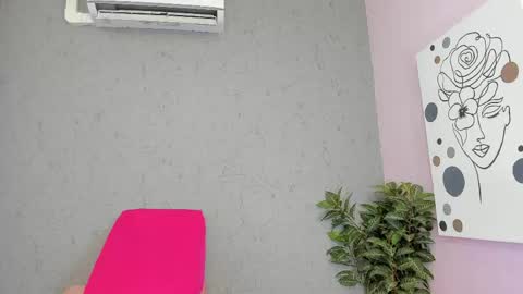 tiffany_mendez online show from 05-15-26, 12:01